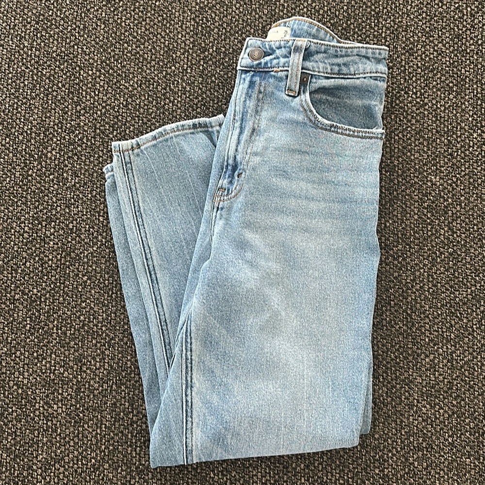 ABERCROMBIE & FITCH Jean Shorts (size 25)